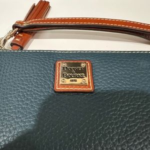 Like brand new. No scuffs or scratches